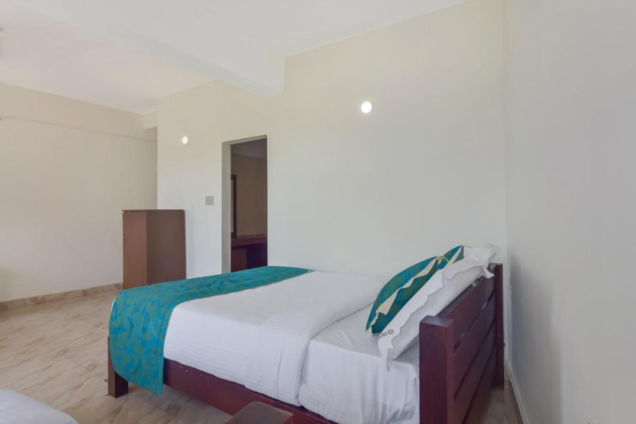 Oyo 13581 Hotel Raj Мадикери Экстерьер фото